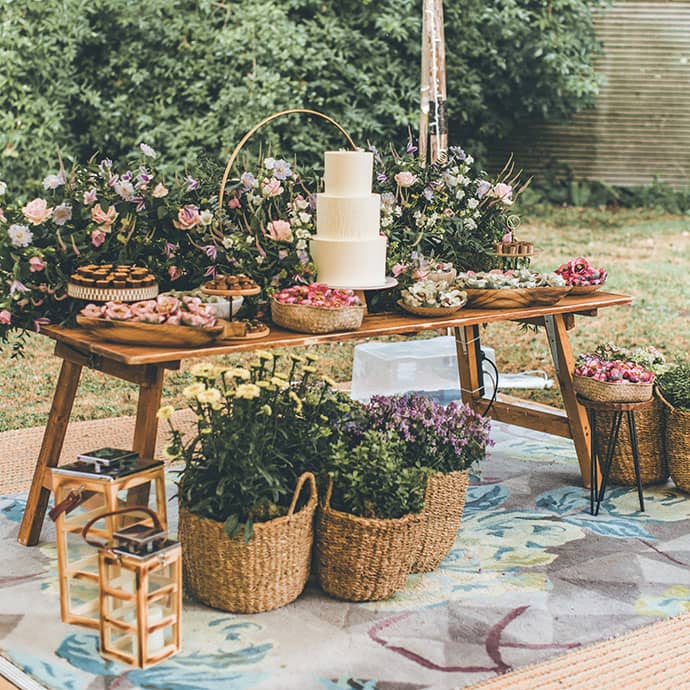 Wedding Cake display with Crumbs To Creations and Lanna Correa- Camellio Wedding Planning and Events - Essex Wedding Planner