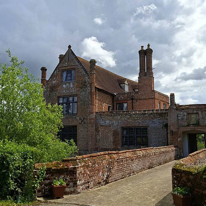 Planning a Barnfield Weddings Celebration: An Expert Planner’s Venue Profile - Camellio Wedding Planning and Events - Essex Wedding Planner